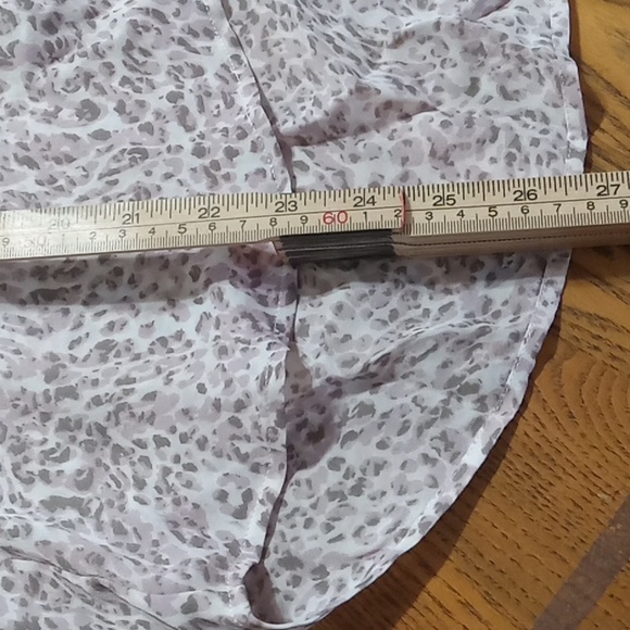 L'AGENCE Womens  Shirt XS SHEER Print  Blouse Extra Small NEW - Picture 2 of 5